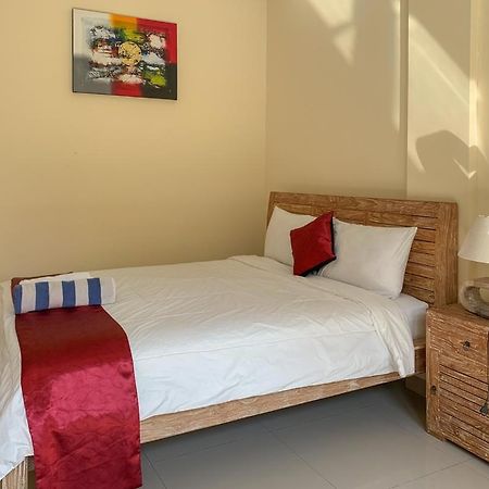 Lotus Bali Guest House Canggu Esterno foto