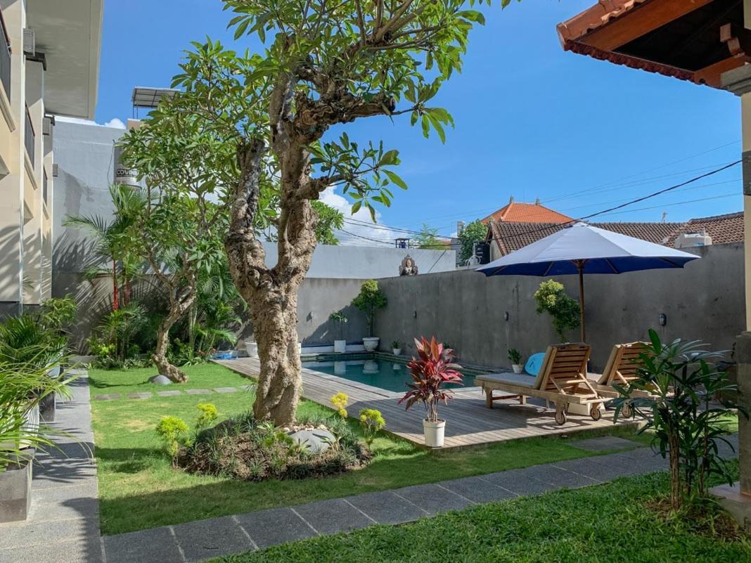 Lotus Bali Guest House Canggu Esterno foto
