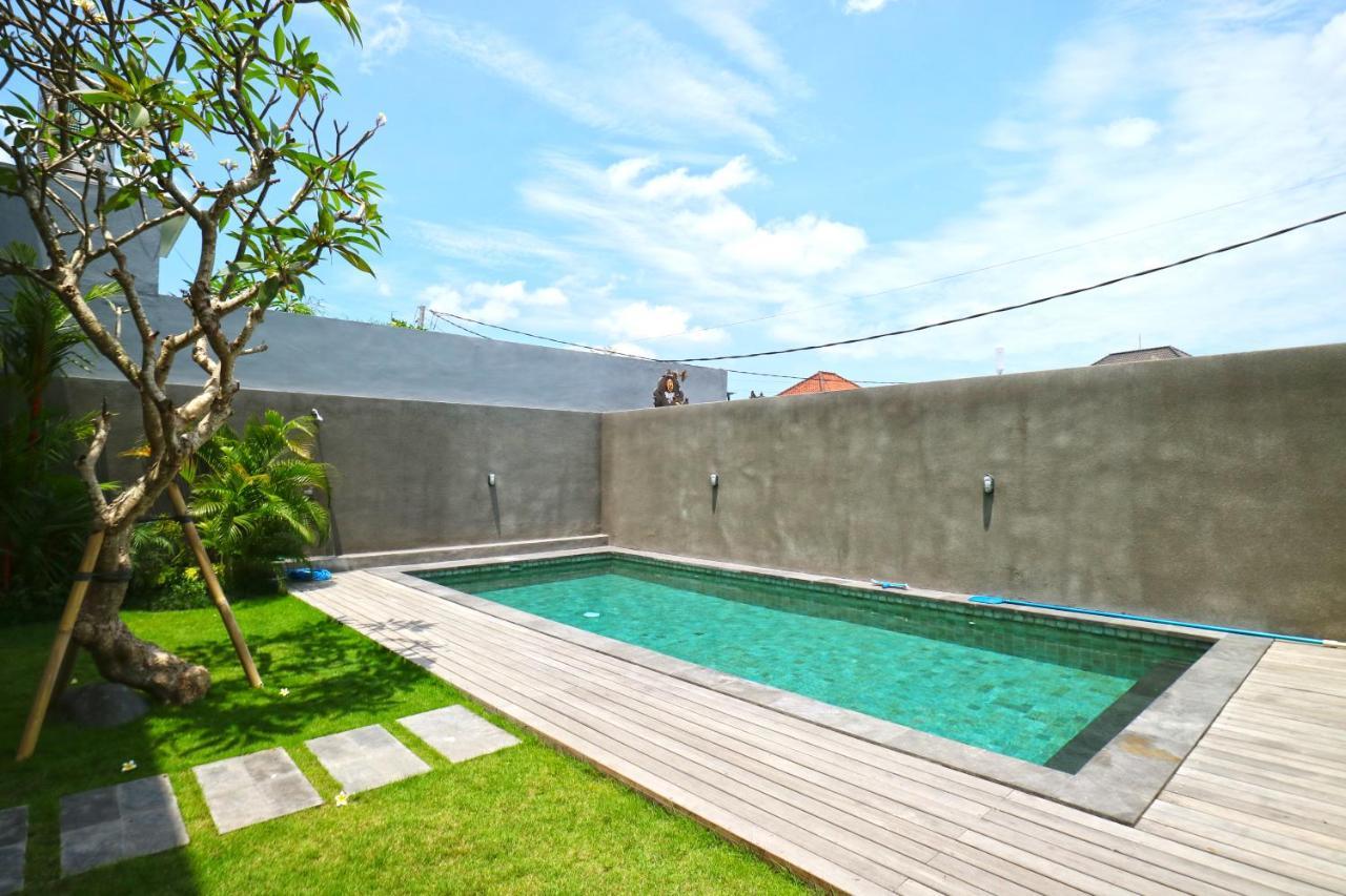 Lotus Bali Guest House Canggu Esterno foto